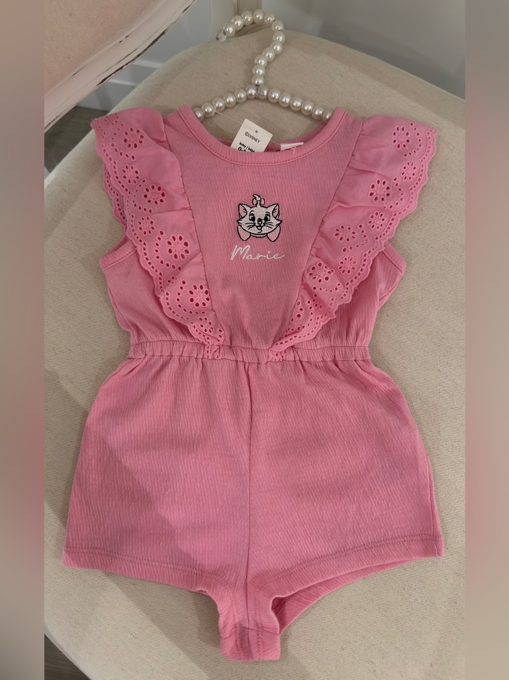 💕 0~3 Mth Pink Ruffled Eyelet Embroidered Disney Marie Romper 100% Cotton NWT